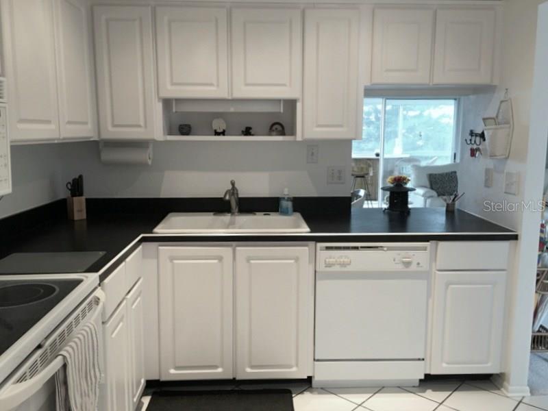3660 IRONWOOD CIR #503M — photo 3