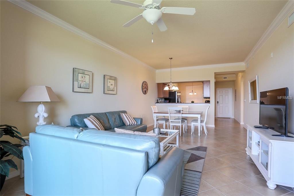 Home in BRADENTON — photo 4