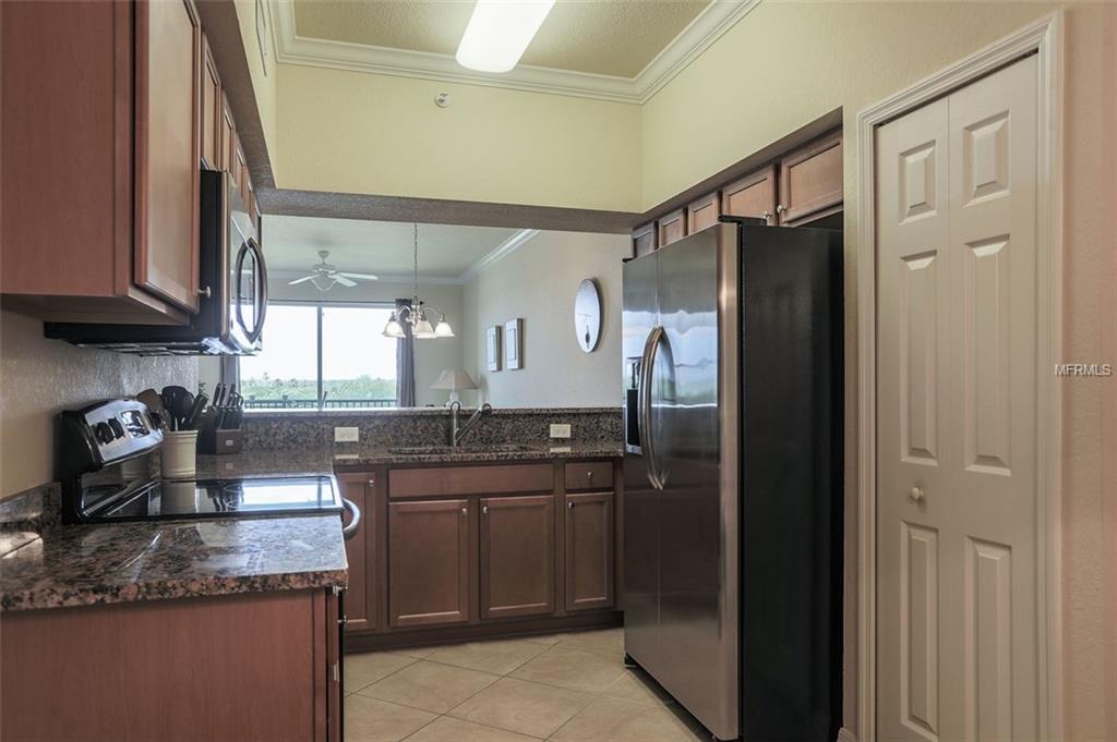 Home in BRADENTON — photo 9