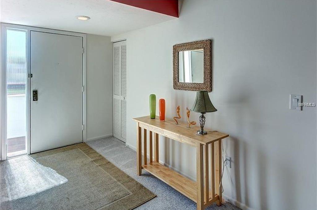 Home in SARASOTA — photo 3