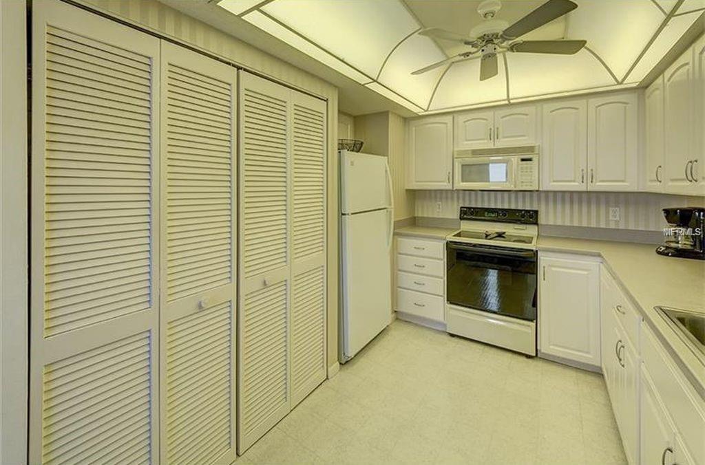 Home in SARASOTA — photo 9