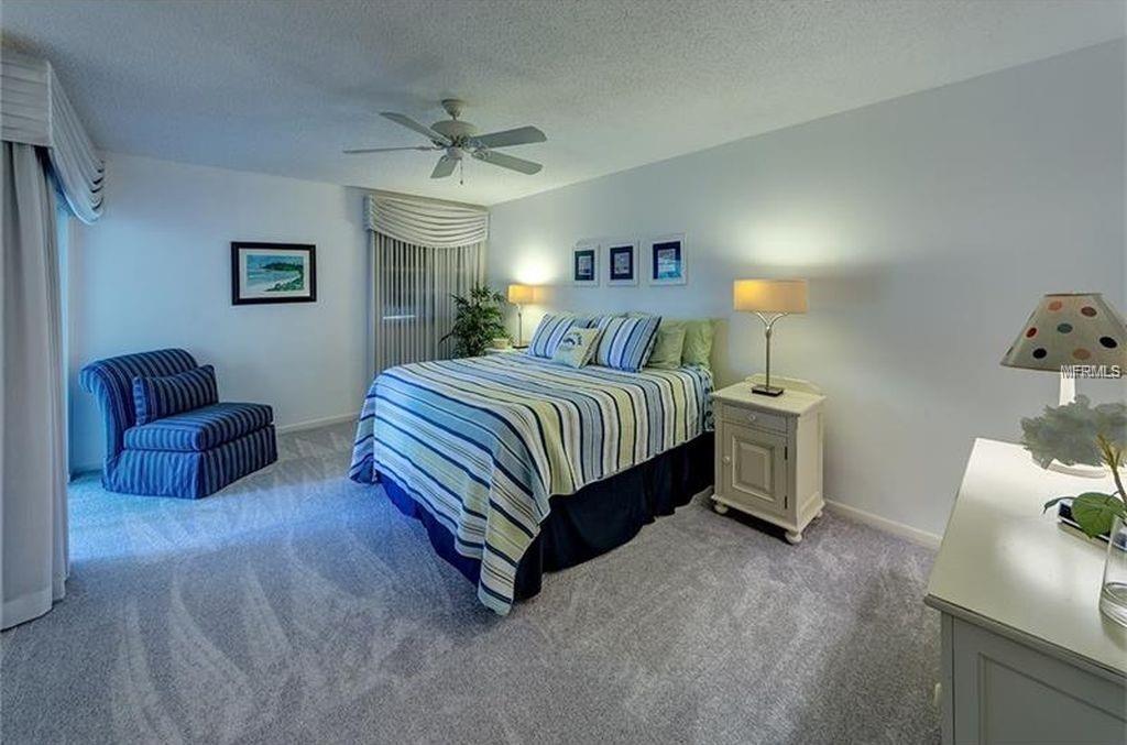 Home in SARASOTA — photo 12