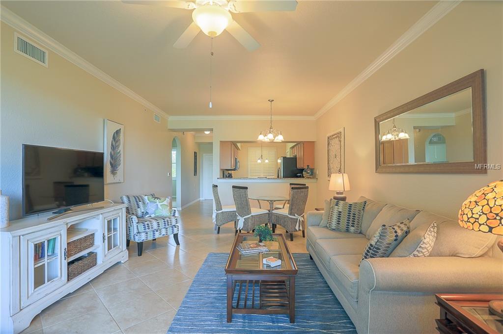 Home in BRADENTON — photo 2