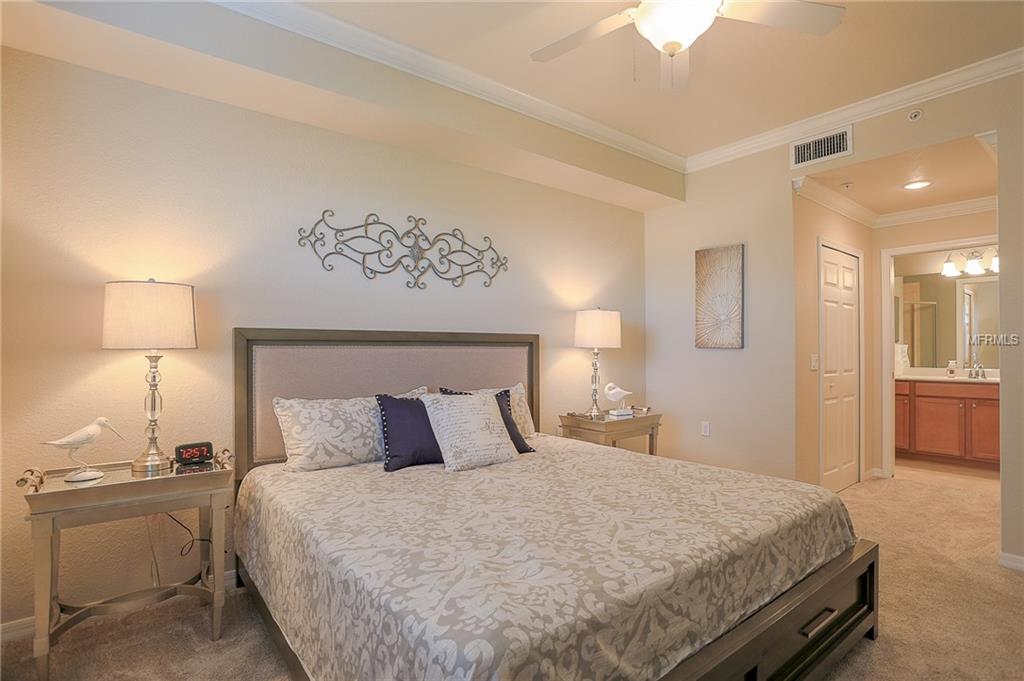Home in BRADENTON — photo 11