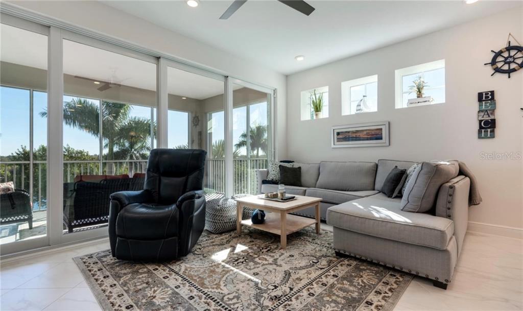 395 ARUBA CIR #203 — photo 9