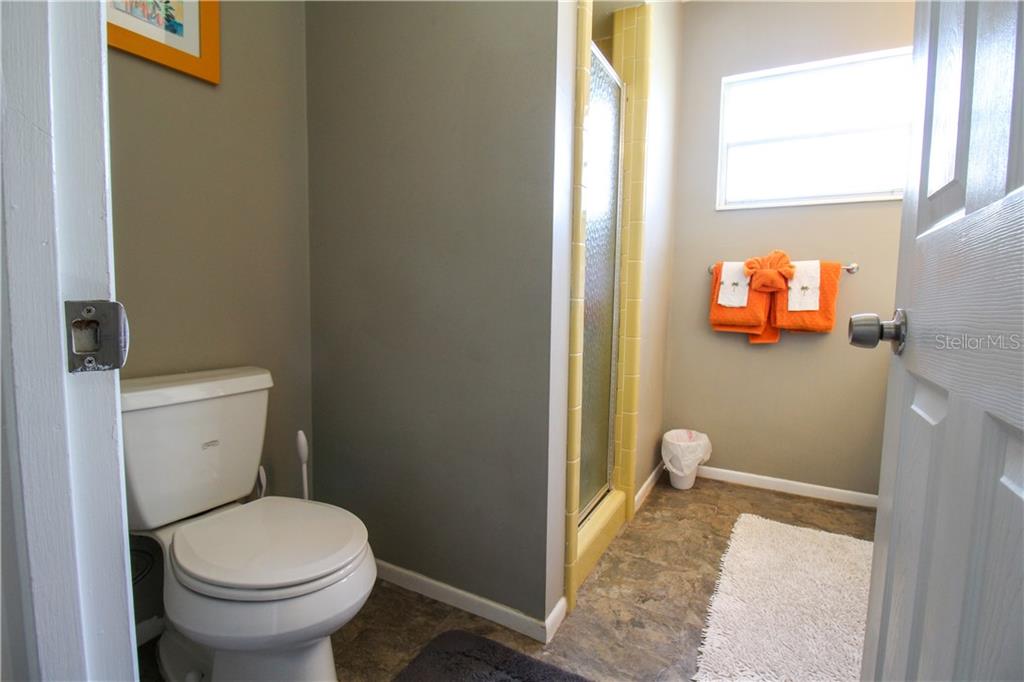 2806 TAUNTON DR W — photo 24
