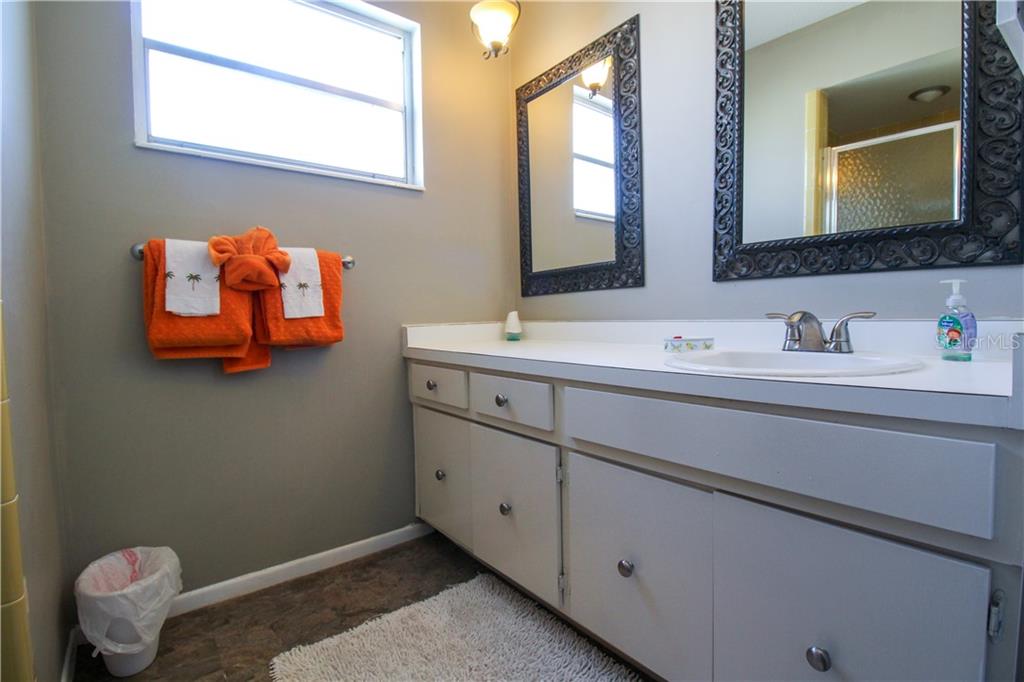 2806 TAUNTON DR W — photo 25