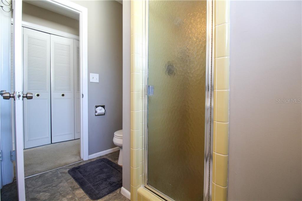 2806 TAUNTON DR W — photo 26