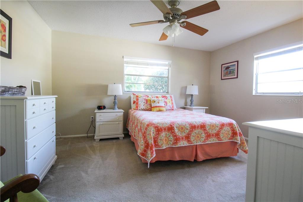 2806 TAUNTON DR W — photo 27