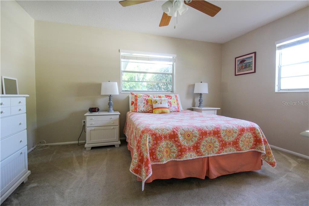 2806 TAUNTON DR W — photo 29
