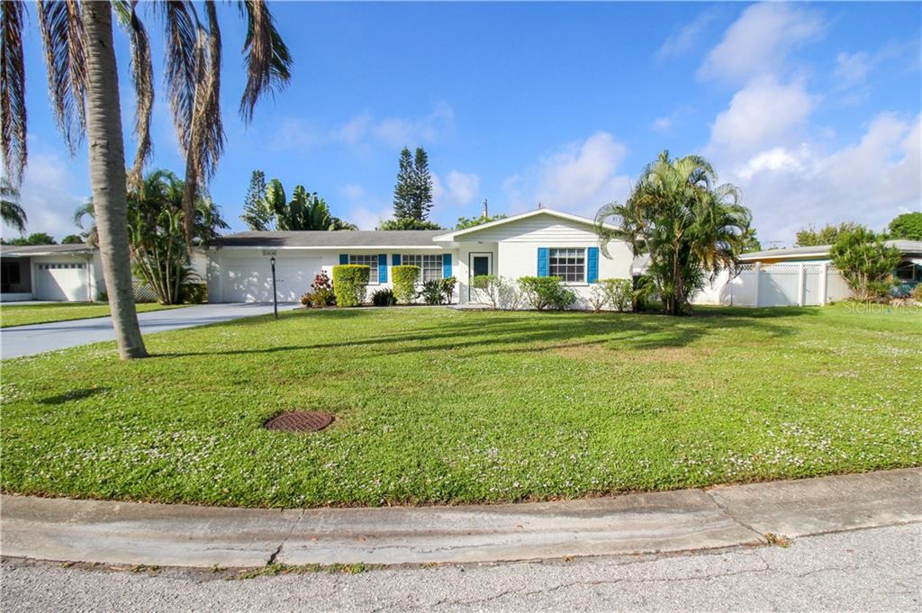 2806 TAUNTON DR W — photo 38