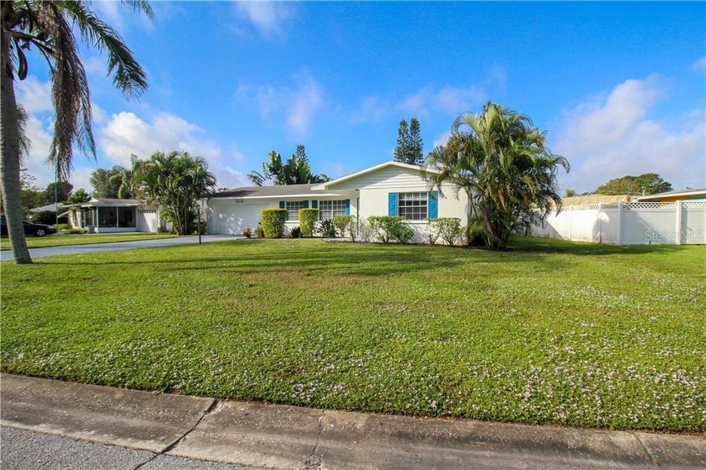 2806 TAUNTON DR W — photo 39