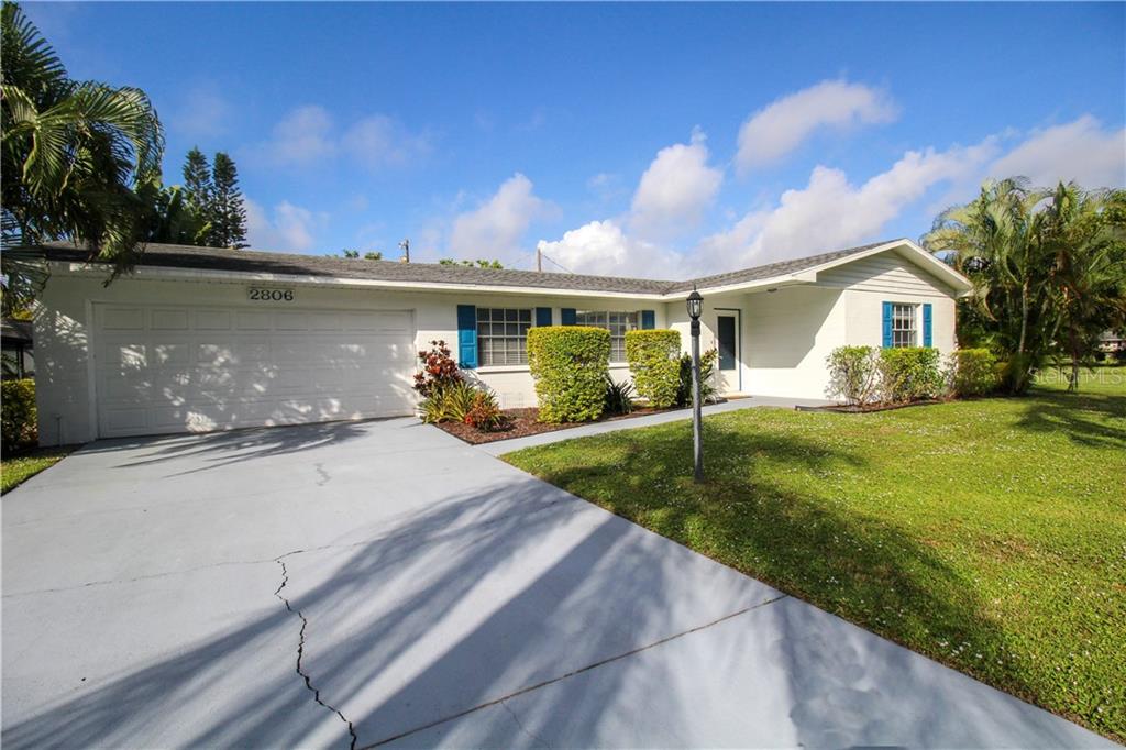 2806 TAUNTON DR W — photo 40