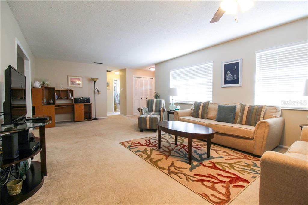 2806 TAUNTON DR W — photo 6