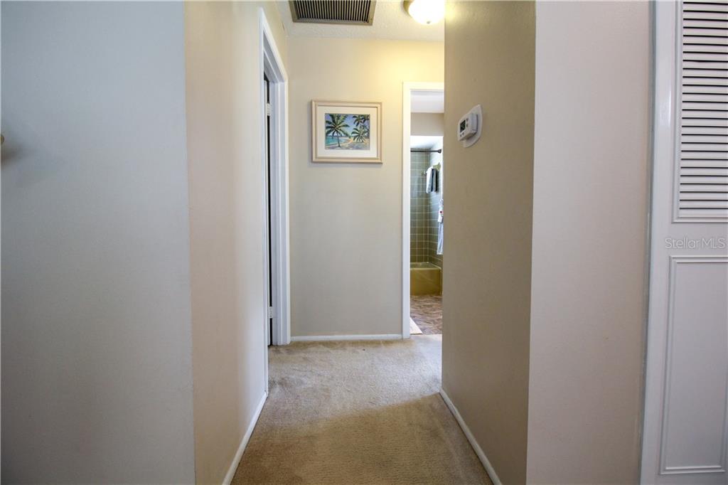 2806 TAUNTON DR W — photo 17