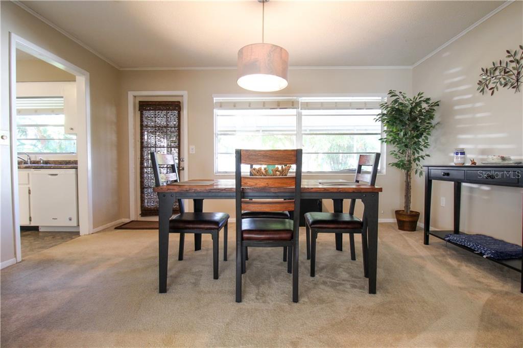 2806 TAUNTON DR W — photo 14