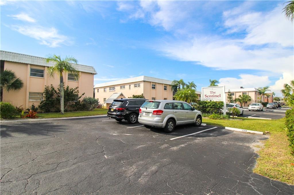 460 BASE AVE E #125 — photo 3