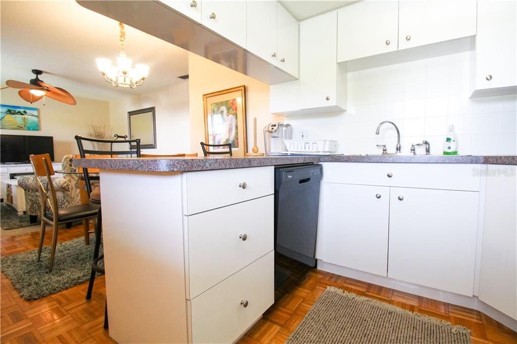 460 BASE AVE E #125 — photo 8