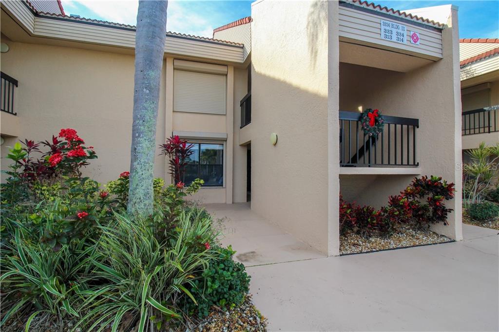 3256 WHITE IBIS CT #27 — photo 3