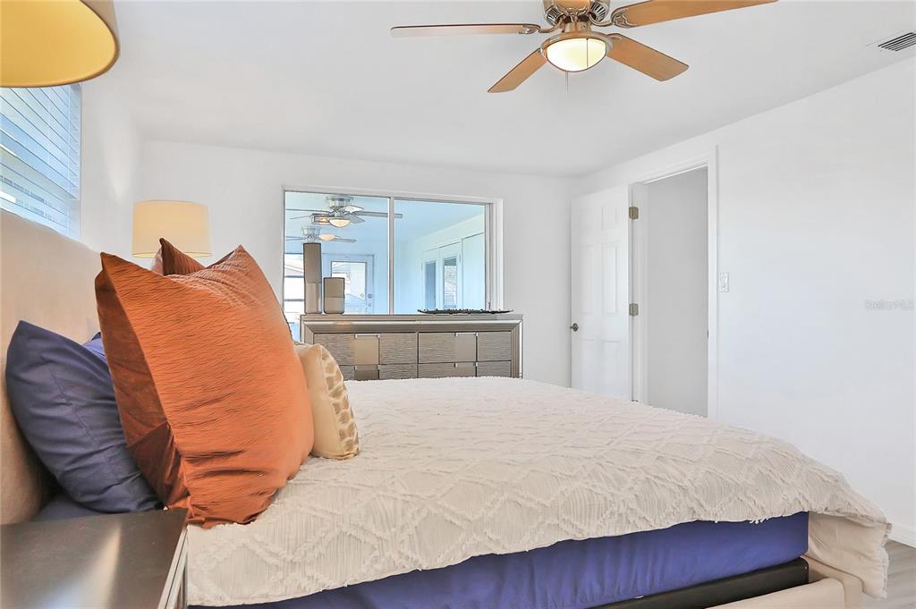161 EASTON DR NW — photo 8