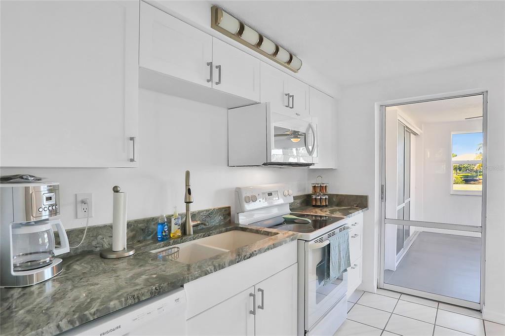 161 EASTON DR NW — photo 23