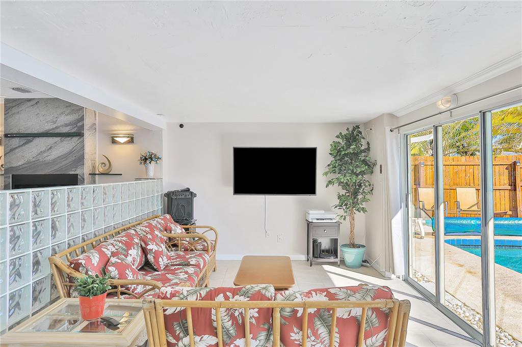 4315 ROYAL PALM DR — photo 19