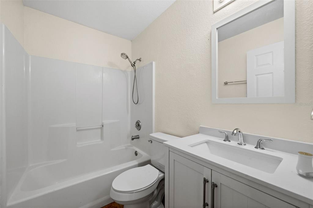 1340 PAPILLON ST — photo 18
