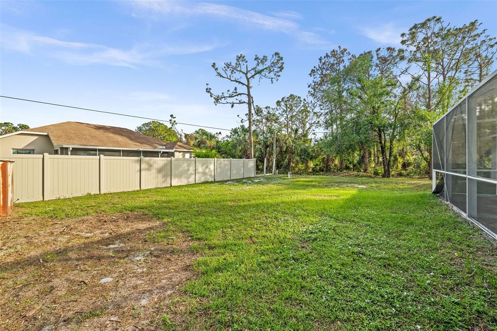 1340 PAPILLON ST — photo 27