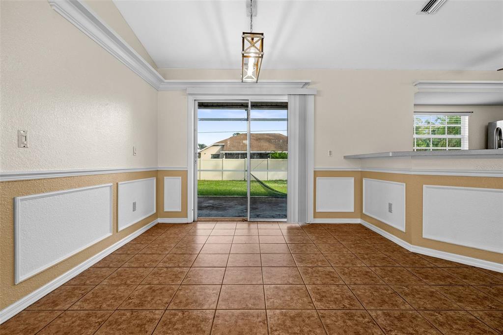 1340 PAPILLON ST — photo 9