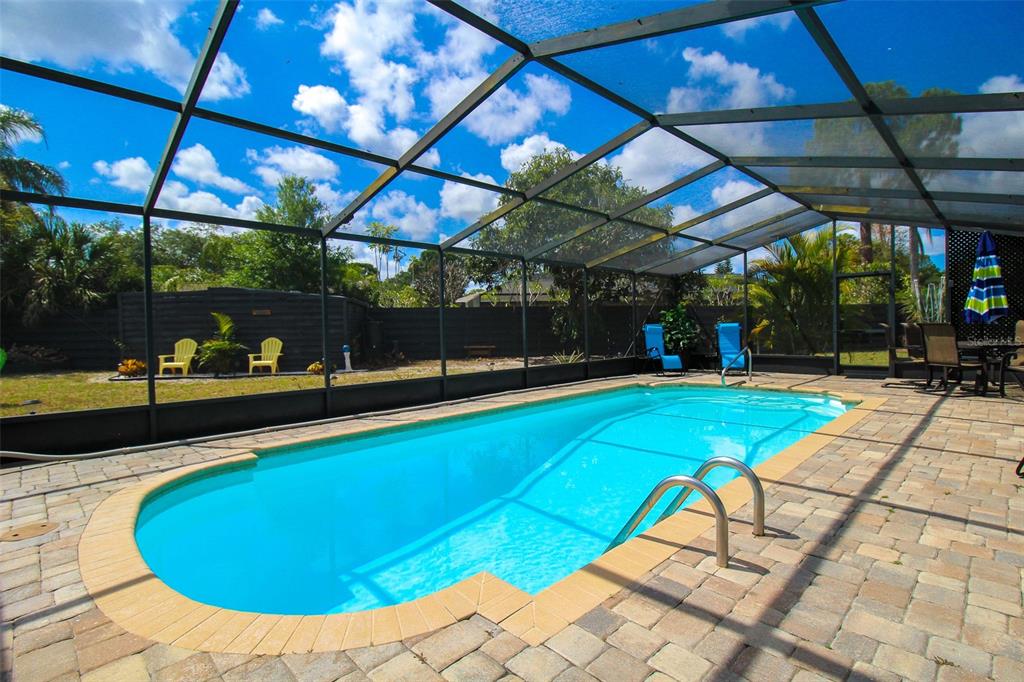 3852 GATEWOOD DR — photo 2