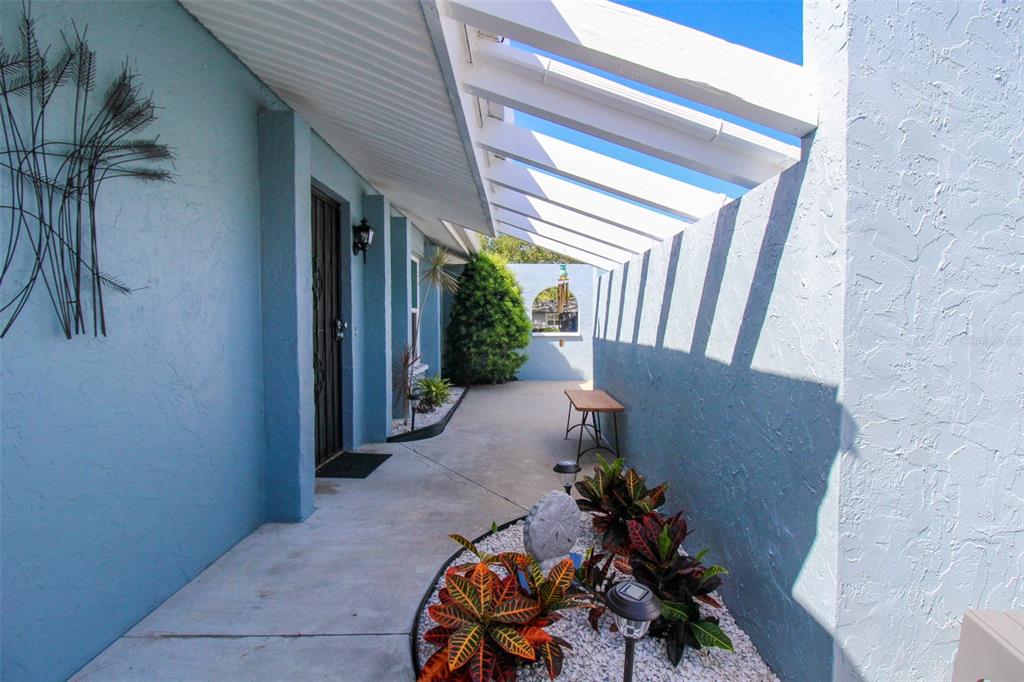 3852 GATEWOOD DR — photo 5