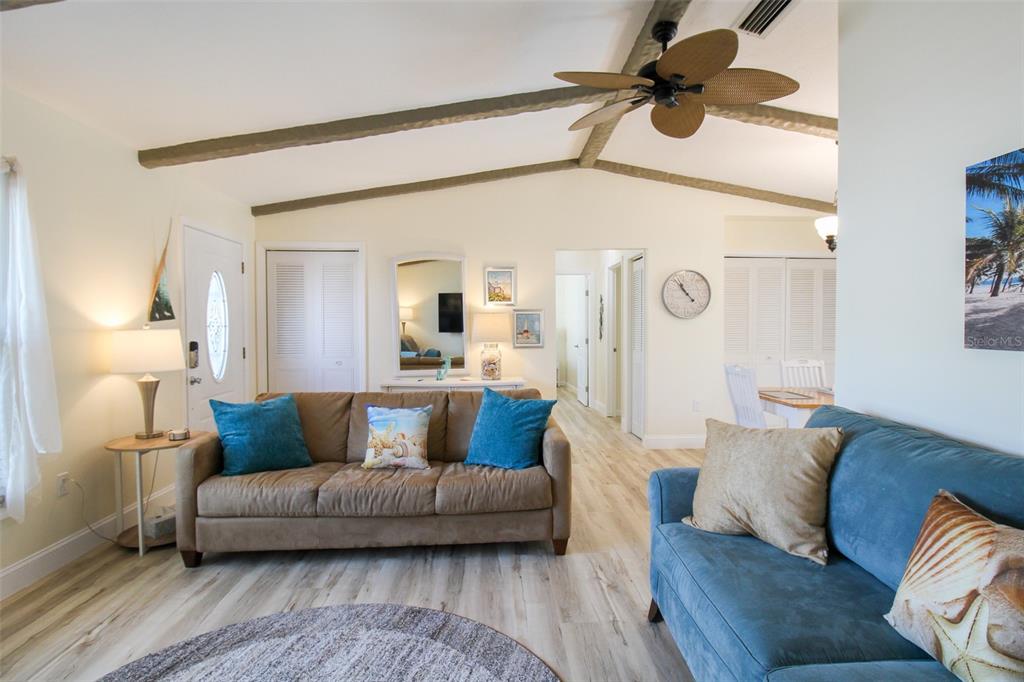 3852 GATEWOOD DR — photo 12