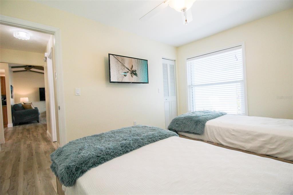 3852 GATEWOOD DR — photo 19