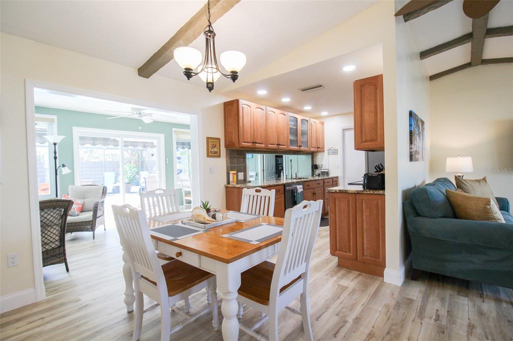 3852 GATEWOOD DR — photo 27
