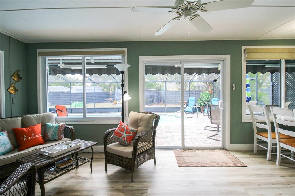 3852 GATEWOOD DR — photo 32