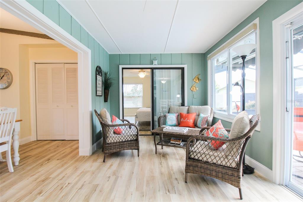 3852 GATEWOOD DR — photo 33