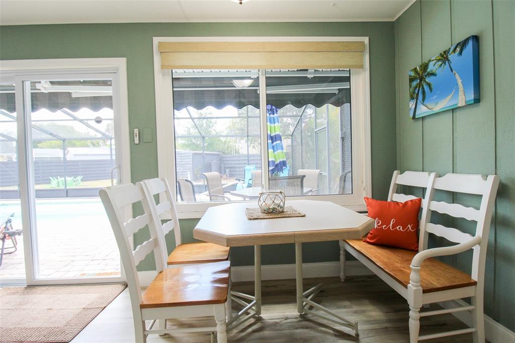 3852 GATEWOOD DR — photo 36