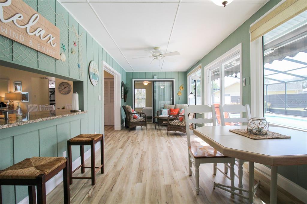 3852 GATEWOOD DR — photo 38