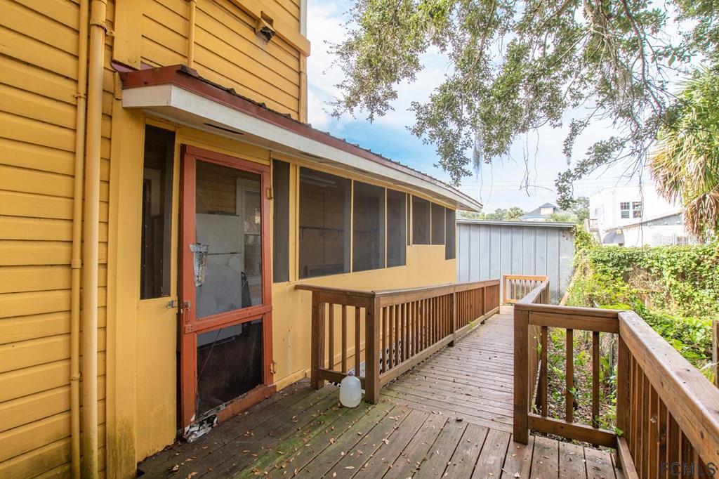 61 SAN MARCO AVE — photo 35