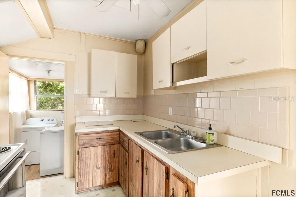 61 SAN MARCO AVE — photo 49