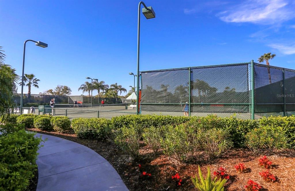 5301 MAHOGANY RUN AVE #1023 — photo 9