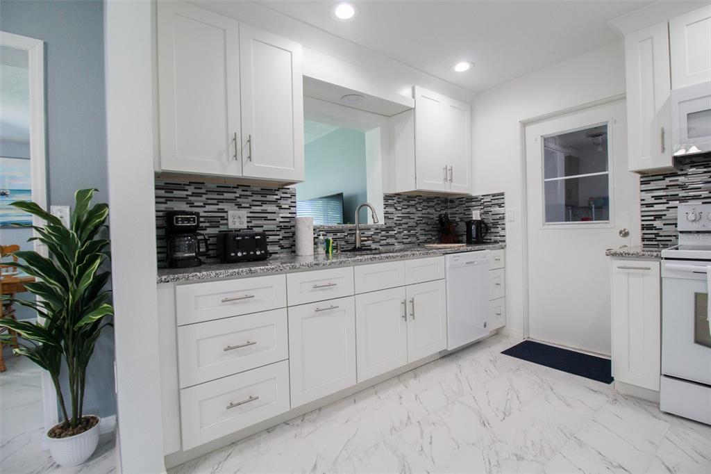 2521 BISMARK WAY — photo 15