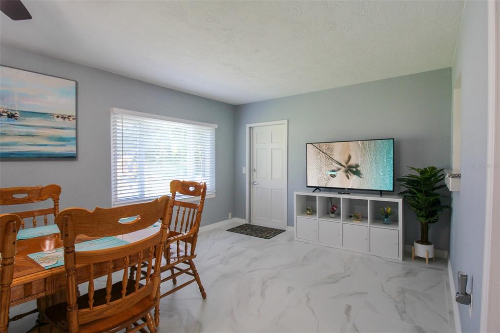 2521 BISMARK WAY — photo 18