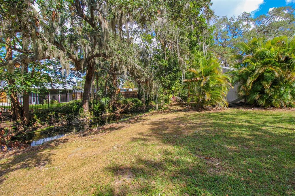 3223 ROWENA ST — photo 50