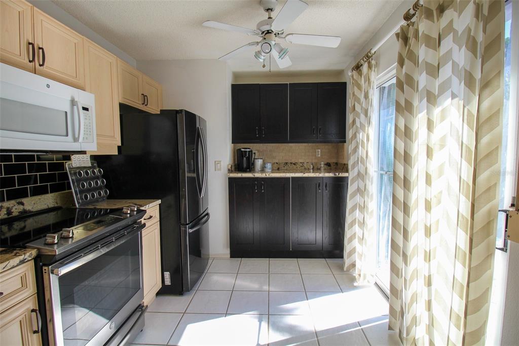 502 SANDERLING CIR — photo 18
