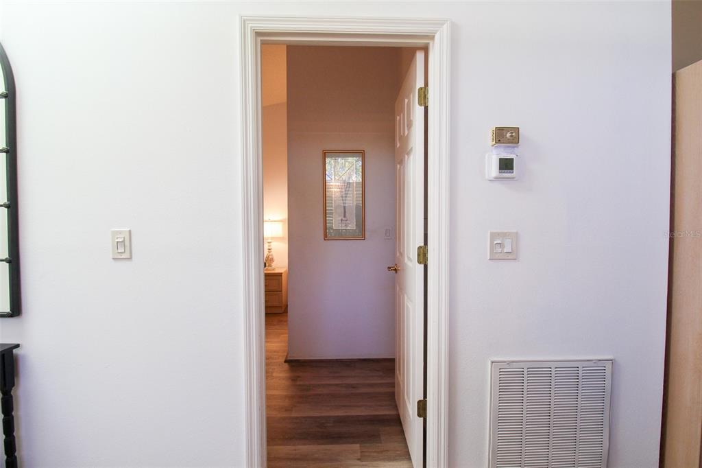 502 SANDERLING CIR — photo 24