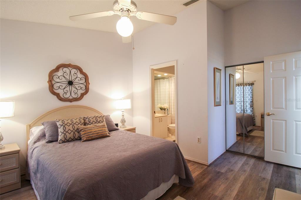 502 SANDERLING CIR — photo 27