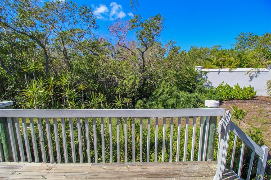 502 SANDERLING CIR — photo 44
