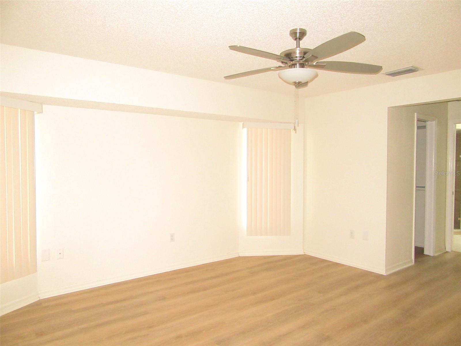 4341 NEMO AVE — photo 10