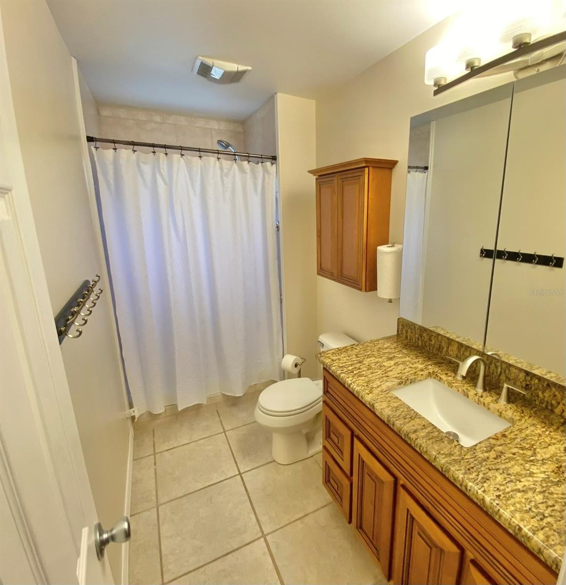 10401 LARISSA ST — photo 9